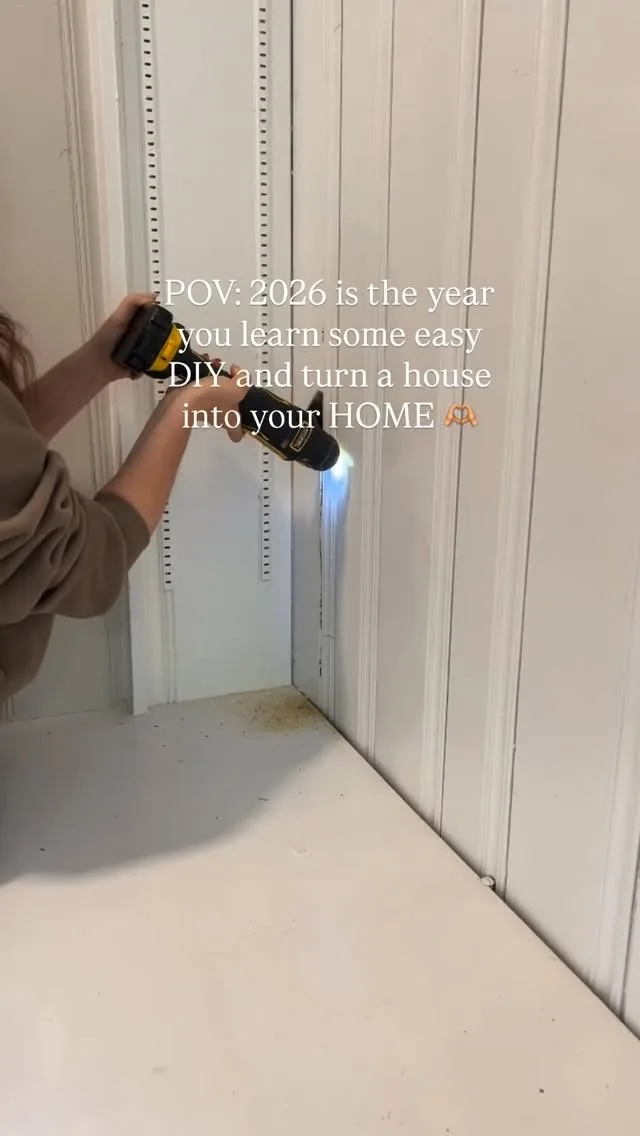 📌Takes those pins and turn them into reality!

👉🏼If learning home DIYS is something you want to try in 2026, then follow along @foreclosure2fab as I’m just getting started!
.
.
.
.
.

#diy #diyersofinstagram #homediy #homedesign #homerenovations diyhomedecor diyhome diyersofinstagram
howihome builtins homerenovation diy traditionalmodern neutralhome affordablehomedecor Affordable home, affordable diy project, easy DIY, neutral aesthetic, moody aesthetic, millennial vibes, collected spaces, earthy modern, transitional, vintage, traditional, home inspiration, home interior design, interior styling, small home, home decor, neutral diy home